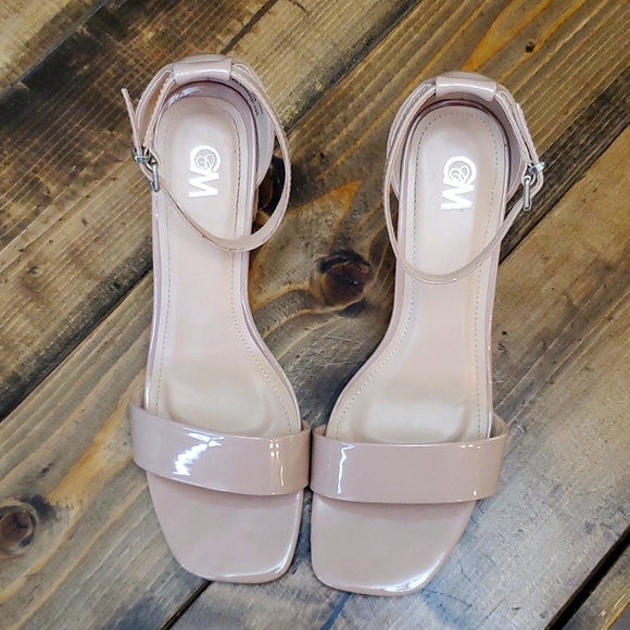 Womens Nude Block Heels size 8 EUC - Picture 5 of 6